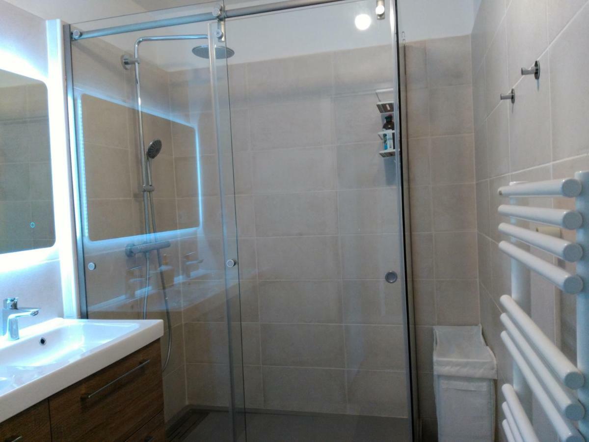Bel Et Spacieux Appartement De 84 M² Avec Parking Tres Proche Du Metro Garibaldi 리옹 외부 사진