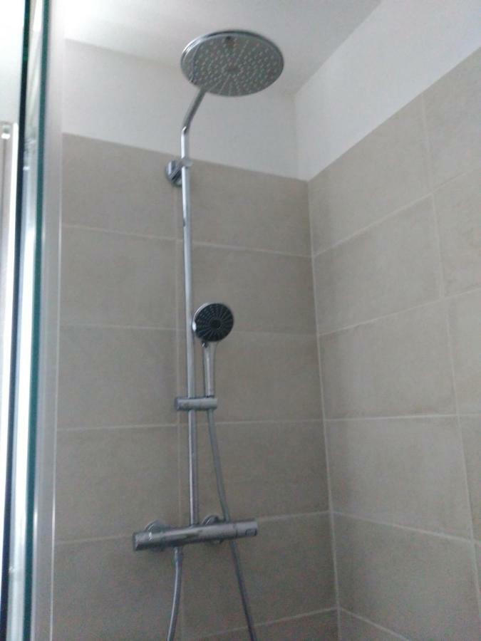 Bel Et Spacieux Appartement De 84 M² Avec Parking Tres Proche Du Metro Garibaldi 리옹 외부 사진
